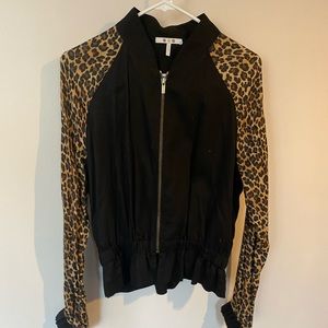 3 Dot Cheetah Bomber